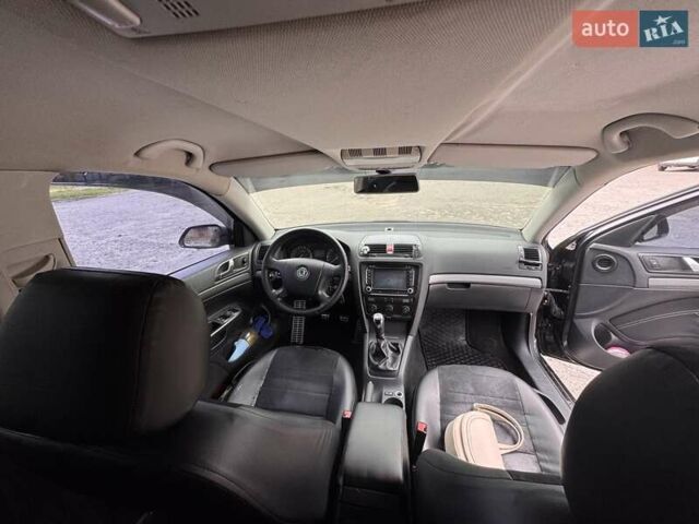 Черный Шкода Октавия, объемом двигателя 1.98 л и пробегом 300 тыс. км за 5800 $, фото 9 на Automoto.ua