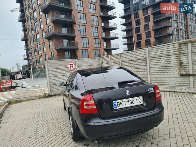 Чорний Шкода Октавія, об'ємом двигуна 1.6 л та пробігом 308 тис. км за 5600 $, фото 19 на Automoto.ua