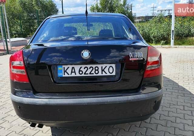 Черный Шкода Октавия, объемом двигателя 1.98 л и пробегом 245 тыс. км за 4800 $, фото 4 на Automoto.ua