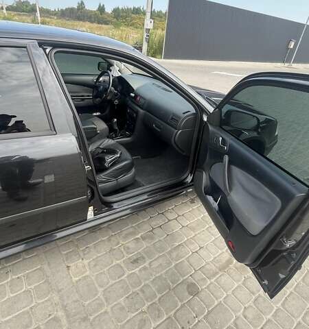 Черный Шкода Октавия, объемом двигателя 1.6 л и пробегом 243 тыс. км за 4700 $, фото 6 на Automoto.ua