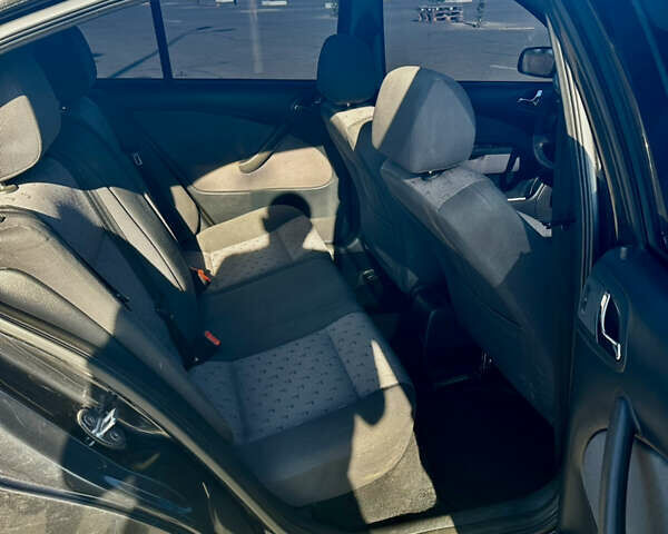 Черный Шкода Октавия, объемом двигателя 1.9 л и пробегом 300 тыс. км за 8200 $, фото 5 на Automoto.ua