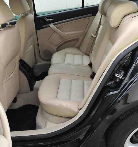 Черный Шкода Октавия, объемом двигателя 1.6 л и пробегом 218 тыс. км за 6999 $, фото 36 на Automoto.ua