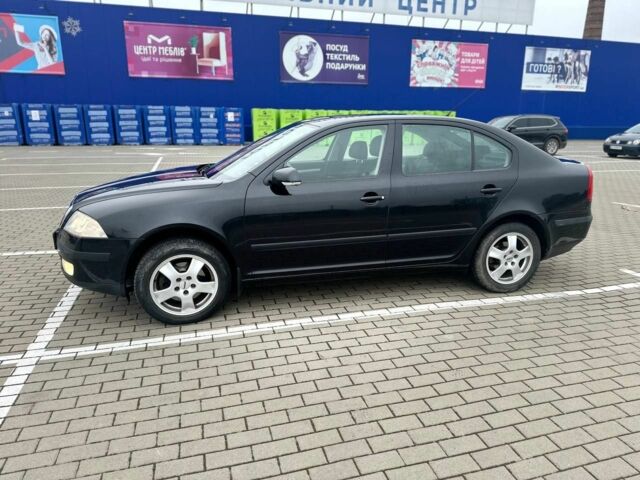 Черный Шкода Октавия, объемом двигателя 1.8 л и пробегом 206 тыс. км за 5150 $, фото 1 на Automoto.ua