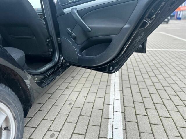 Черный Шкода Октавия, объемом двигателя 1.8 л и пробегом 206 тыс. км за 5150 $, фото 22 на Automoto.ua