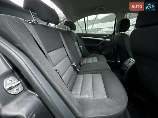 Чорний Шкода Октавія, об'ємом двигуна 1.6 л та пробігом 231 тис. км за 5350 $, фото 24 на Automoto.ua