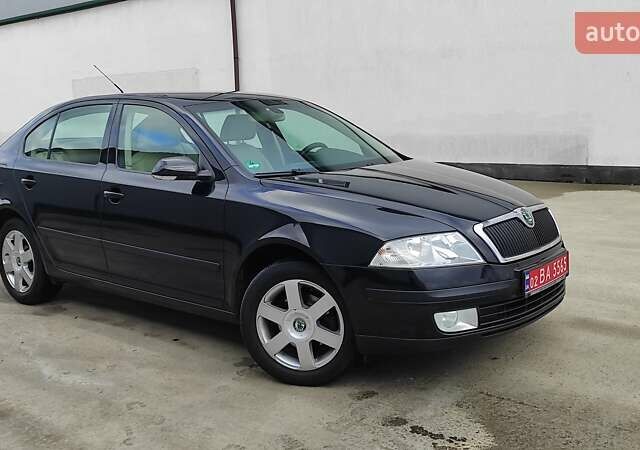 Черный Шкода Октавия, объемом двигателя 1.6 л и пробегом 218 тыс. км за 6999 $, фото 9 на Automoto.ua