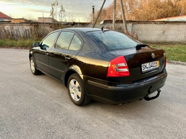 Чорний Шкода Октавія, об'ємом двигуна 1.6 л та пробігом 220 тис. км за 7500 $, фото 6 на Automoto.ua
