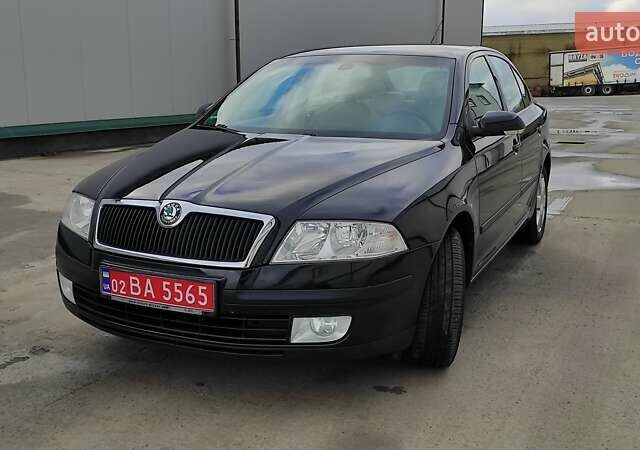 Черный Шкода Октавия, объемом двигателя 1.6 л и пробегом 218 тыс. км за 6999 $, фото 73 на Automoto.ua