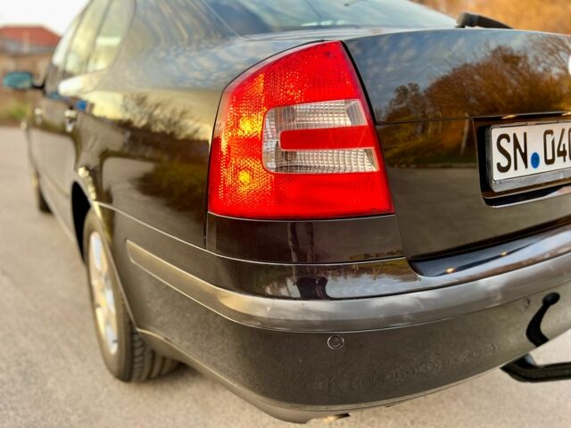 Чорний Шкода Октавія, об'ємом двигуна 1.6 л та пробігом 220 тис. км за 7500 $, фото 12 на Automoto.ua