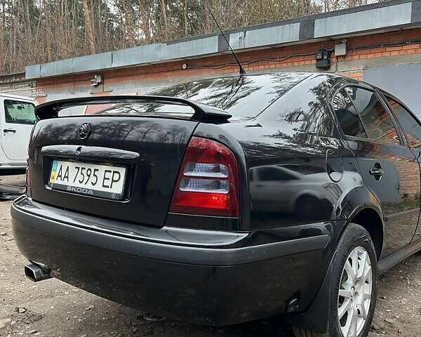 Черный Шкода Октавия, объемом двигателя 1.8 л и пробегом 265 тыс. км за 7000 $, фото 5 на Automoto.ua