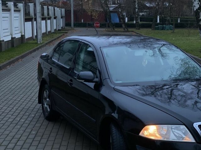 Чорний Шкода Октавія, об'ємом двигуна 0 л та пробігом 300 тис. км за 2800 $, фото 1 на Automoto.ua