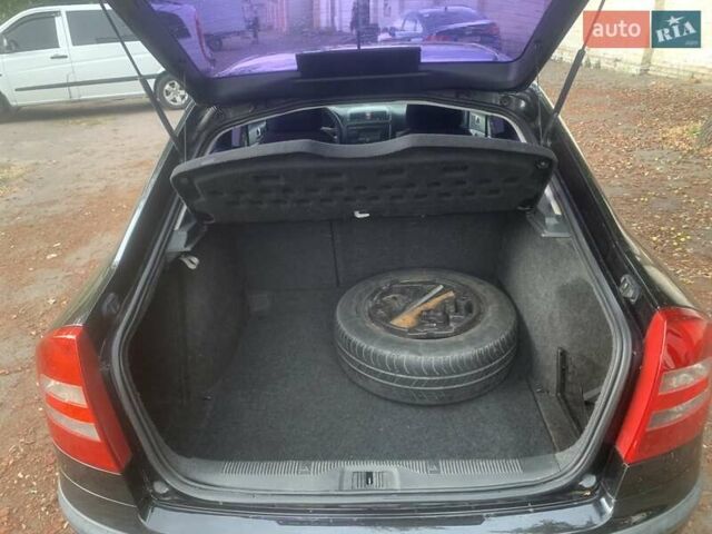Чорний Шкода Октавія, об'ємом двигуна 1.6 л та пробігом 250 тис. км за 4800 $, фото 13 на Automoto.ua