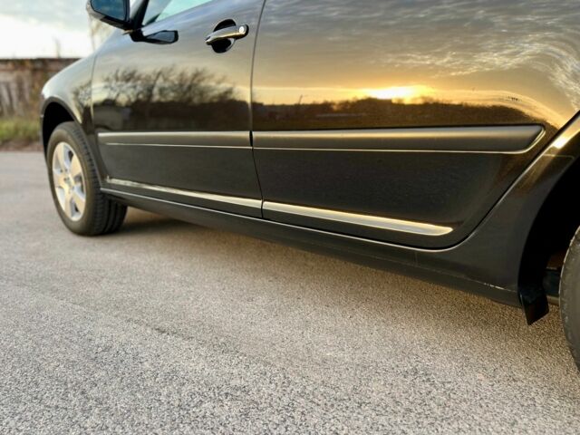 Чорний Шкода Октавія, об'ємом двигуна 1.6 л та пробігом 220 тис. км за 7500 $, фото 7 на Automoto.ua