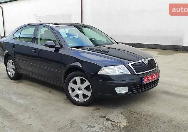 Черный Шкода Октавия, объемом двигателя 1.6 л и пробегом 218 тыс. км за 6999 $, фото 8 на Automoto.ua