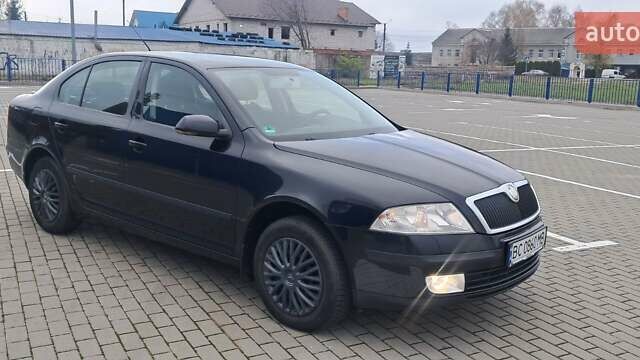 Черный Шкода Октавия, объемом двигателя 1.8 л и пробегом 226 тыс. км за 4500 $, фото 13 на Automoto.ua
