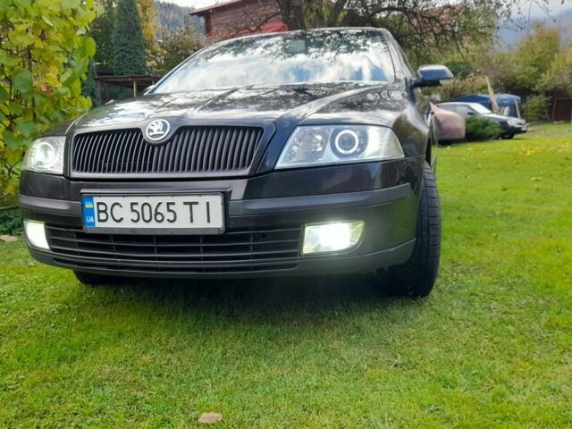 Черный Шкода Октавия, объемом двигателя 2 л и пробегом 269 тыс. км за 5000 $, фото 7 на Automoto.ua