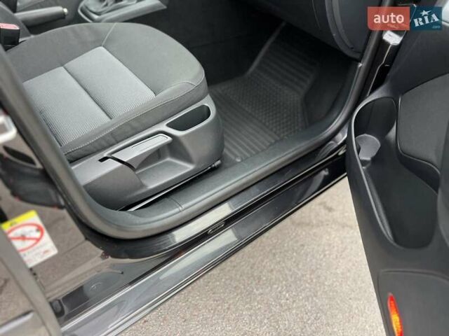 Черный Шкода Октавия, объемом двигателя 1.6 л и пробегом 220 тыс. км за 7500 $, фото 26 на Automoto.ua