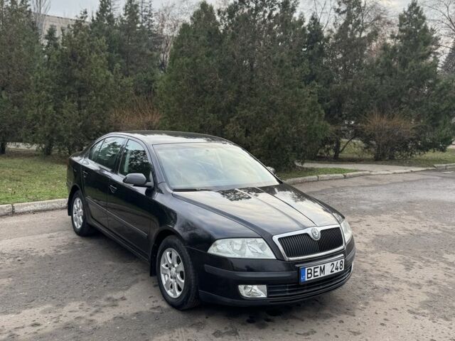 Черный Шкода Октавия, объемом двигателя 2 л и пробегом 149 тыс. км за 3350 $, фото 3 на Automoto.ua