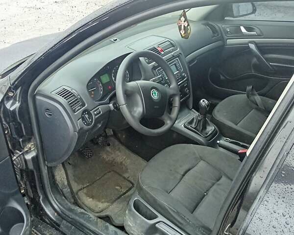 Черный Шкода Октавия, объемом двигателя 1.9 л и пробегом 344 тыс. км за 3200 $, фото 7 на Automoto.ua