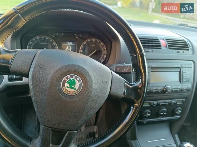 Черный Шкода Октавия, объемом двигателя 1.6 л и пробегом 260 тыс. км за 6000 $, фото 9 на Automoto.ua