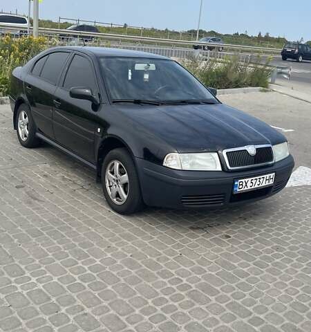 Черный Шкода Октавия, объемом двигателя 1.6 л и пробегом 243 тыс. км за 4700 $, фото 1 на Automoto.ua