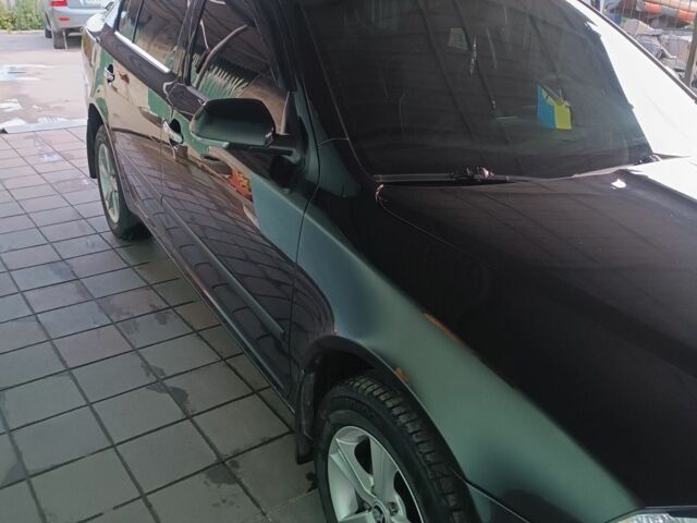 Чорний Шкода Октавія, об'ємом двигуна 1.6 л та пробігом 301 тис. км за 8500 $, фото 2 на Automoto.ua