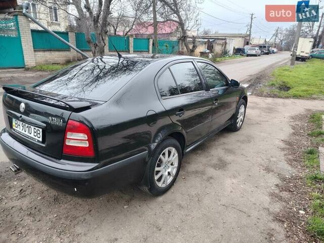 Черный Шкода Октавия, объемом двигателя 1.78 л и пробегом 170 тыс. км за 5600 $, фото 3 на Automoto.ua