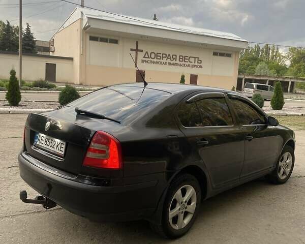 Черный Шкода Октавия, объемом двигателя 1.6 л и пробегом 470 тыс. км за 3800 $, фото 3 на Automoto.ua