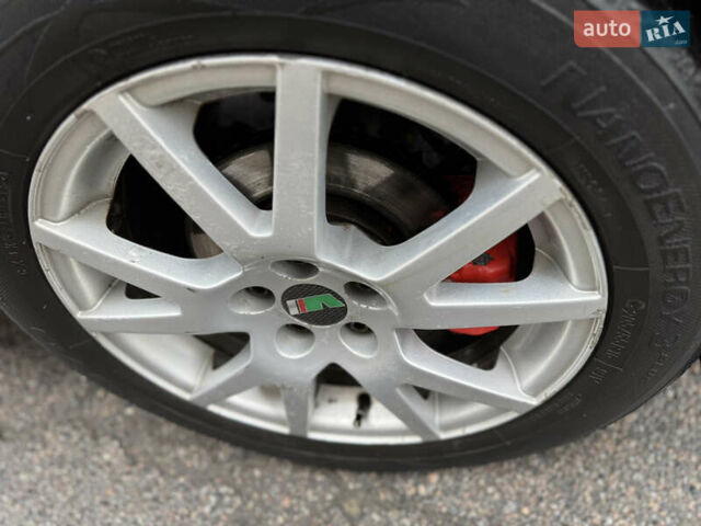 Чорний Шкода Октавія, об'ємом двигуна 1.78 л та пробігом 245 тис. км за 5300 $, фото 11 на Automoto.ua