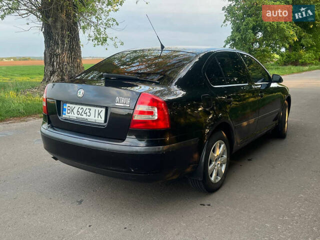 Черный Шкода Октавия, объемом двигателя 1.6 л и пробегом 273 тыс. км за 5650 $, фото 8 на Automoto.ua