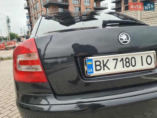 Чорний Шкода Октавія, об'ємом двигуна 1.6 л та пробігом 308 тис. км за 5600 $, фото 14 на Automoto.ua