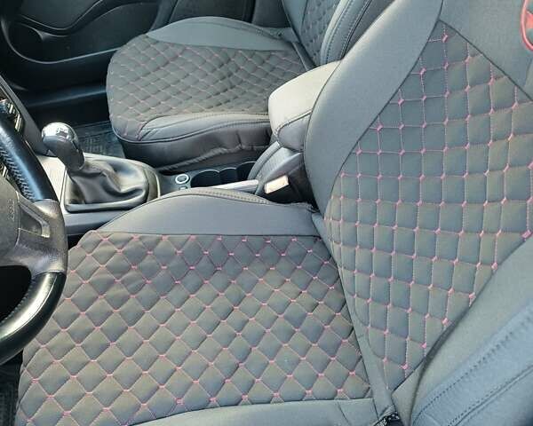 Черный Шкода Октавия, объемом двигателя 1.6 л и пробегом 260 тыс. км за 6000 $, фото 13 на Automoto.ua