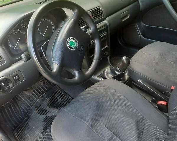 Чорний Шкода Октавія, об'ємом двигуна 1.6 л та пробігом 230 тис. км за 4400 $, фото 6 на Automoto.ua