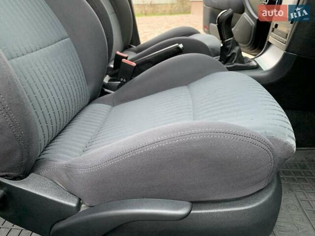 Черный Шкода Октавия, объемом двигателя 1.6 л и пробегом 151 тыс. км за 6100 $, фото 58 на Automoto.ua