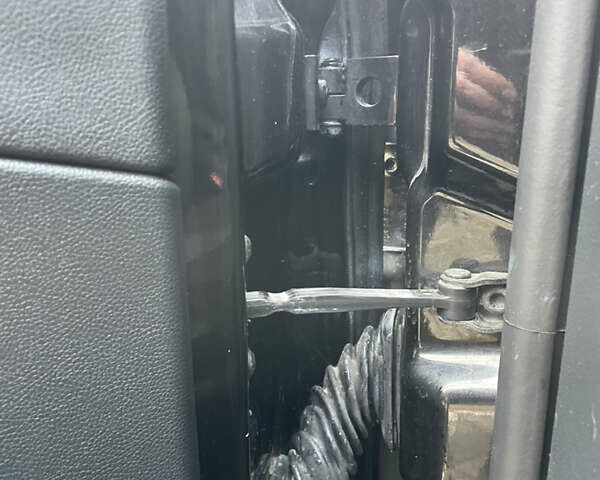 Черный Шкода Октавия, объемом двигателя 1.8 л и пробегом 213 тыс. км за 6800 $, фото 19 на Automoto.ua