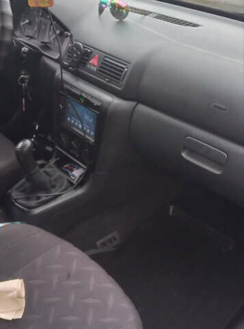 Черный Шкода Октавия, объемом двигателя 1.6 л и пробегом 250 тыс. км за 5700 $, фото 8 на Automoto.ua