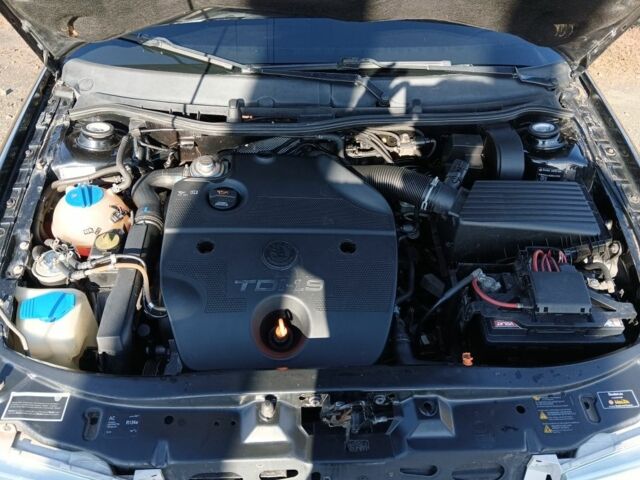 Черный Шкода Октавия, объемом двигателя 1.9 л и пробегом 146 тыс. км за 5500 $, фото 7 на Automoto.ua