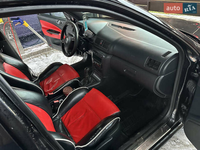 Черный Шкода Октавия, объемом двигателя 1.78 л и пробегом 287 тыс. км за 4500 $, фото 6 на Automoto.ua