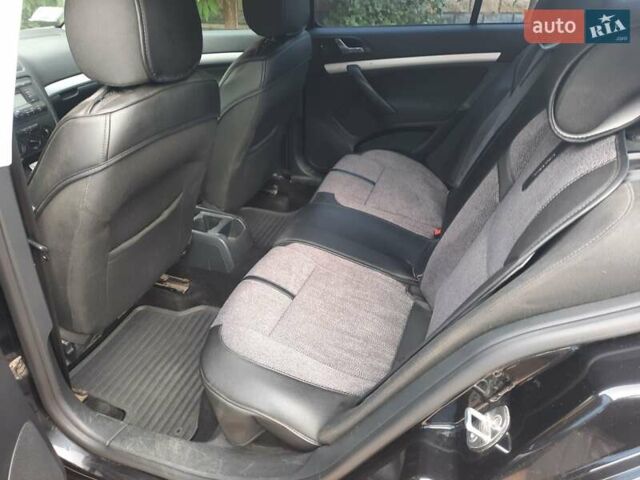 Черный Шкода Октавия, объемом двигателя 1.6 л и пробегом 235 тыс. км за 6700 $, фото 10 на Automoto.ua