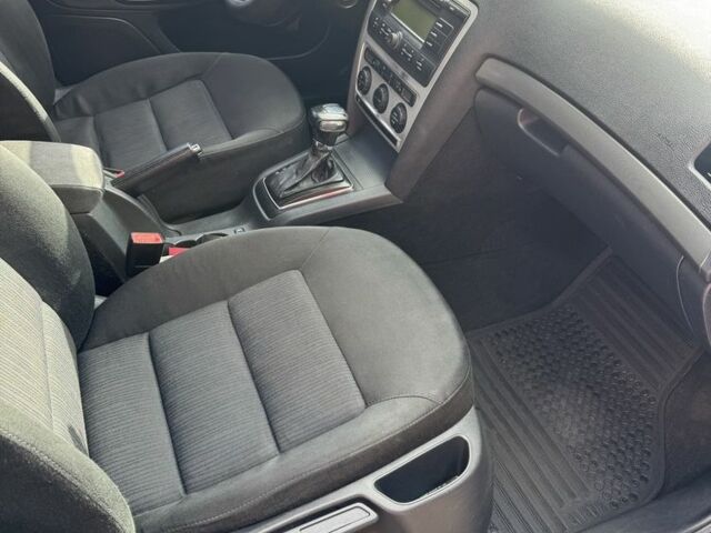 Черный Шкода Октавия, объемом двигателя 2 л и пробегом 266 тыс. км за 5900 $, фото 13 на Automoto.ua