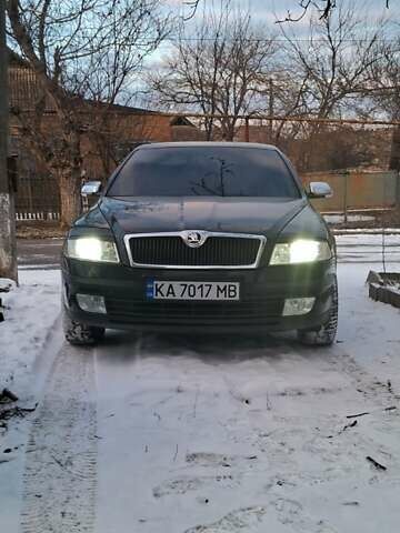 Черный Шкода Октавия, объемом двигателя 1.6 л и пробегом 290 тыс. км за 6350 $, фото 6 на Automoto.ua