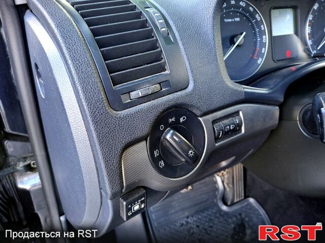 Шкода Октавия 2008 в Кропивницком (Кировограде) на Automoto.ua Черный Шкода Октавия, объемом двигателя 1.6 л и пробегом 177 тыс. км за 5800 $, фото 4 на Automoto.ua