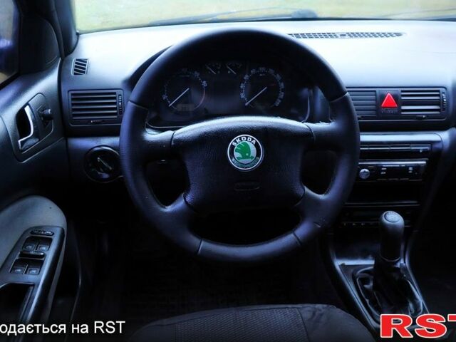 Чорний Шкода Октавія, об'ємом двигуна 1.8 л та пробігом 220 тис. км за 4500 $, фото 5 на Automoto.ua