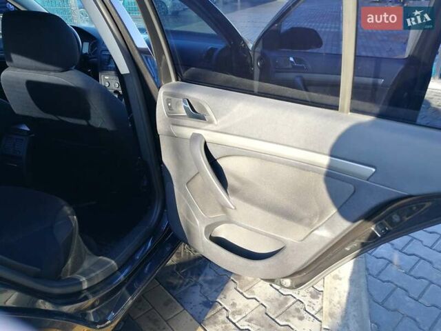 Чорний Шкода Октавія, об'ємом двигуна 1.98 л та пробігом 239 тис. км за 5800 $, фото 13 на Automoto.ua
