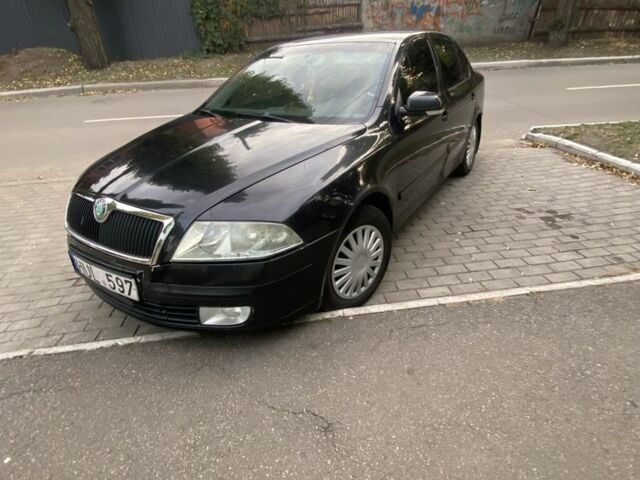 Черный Шкода Октавия, объемом двигателя 1.9 л и пробегом 268 тыс. км за 2000 $, фото 1 на Automoto.ua