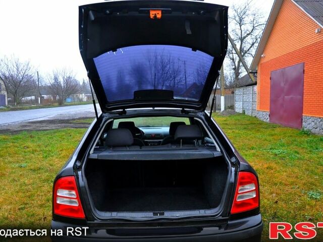 Чорний Шкода Октавія, об'ємом двигуна 1.8 л та пробігом 220 тис. км за 4500 $, фото 4 на Automoto.ua
