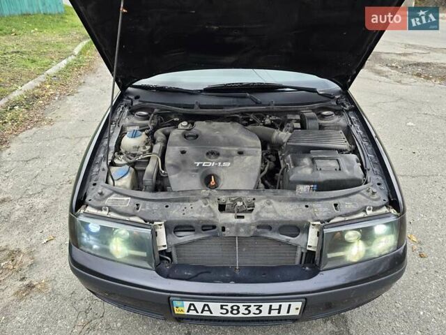 Шкода Октавія 2008 у Києві на Automoto.ua Чорний Шкода Октавія, об'ємом двигуна 1.9 л та пробігом 336 тис. км за 5400 $, фото 9 на Automoto.ua