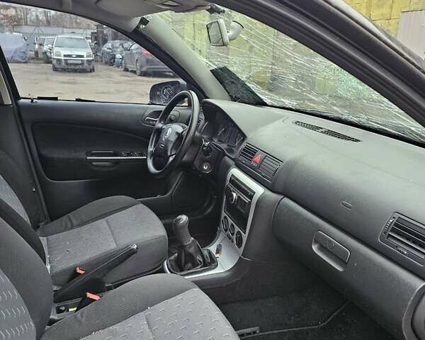 Черный Шкода Октавия, объемом двигателя 1.6 л и пробегом 210 тыс. км за 2350 $, фото 15 на Automoto.ua