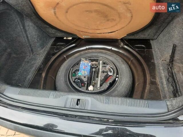 Черный Шкода Октавия, объемом двигателя 1.6 л и пробегом 235 тыс. км за 6700 $, фото 16 на Automoto.ua