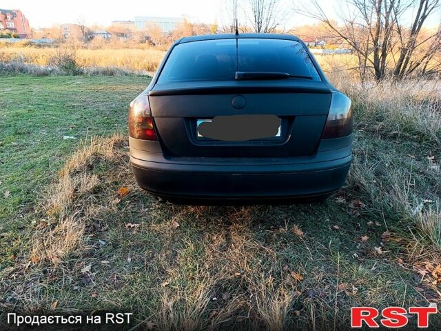 Черный Шкода Октавия, объемом двигателя 16 л и пробегом 302 тыс. км за 5400 $, фото 3 на Automoto.ua
